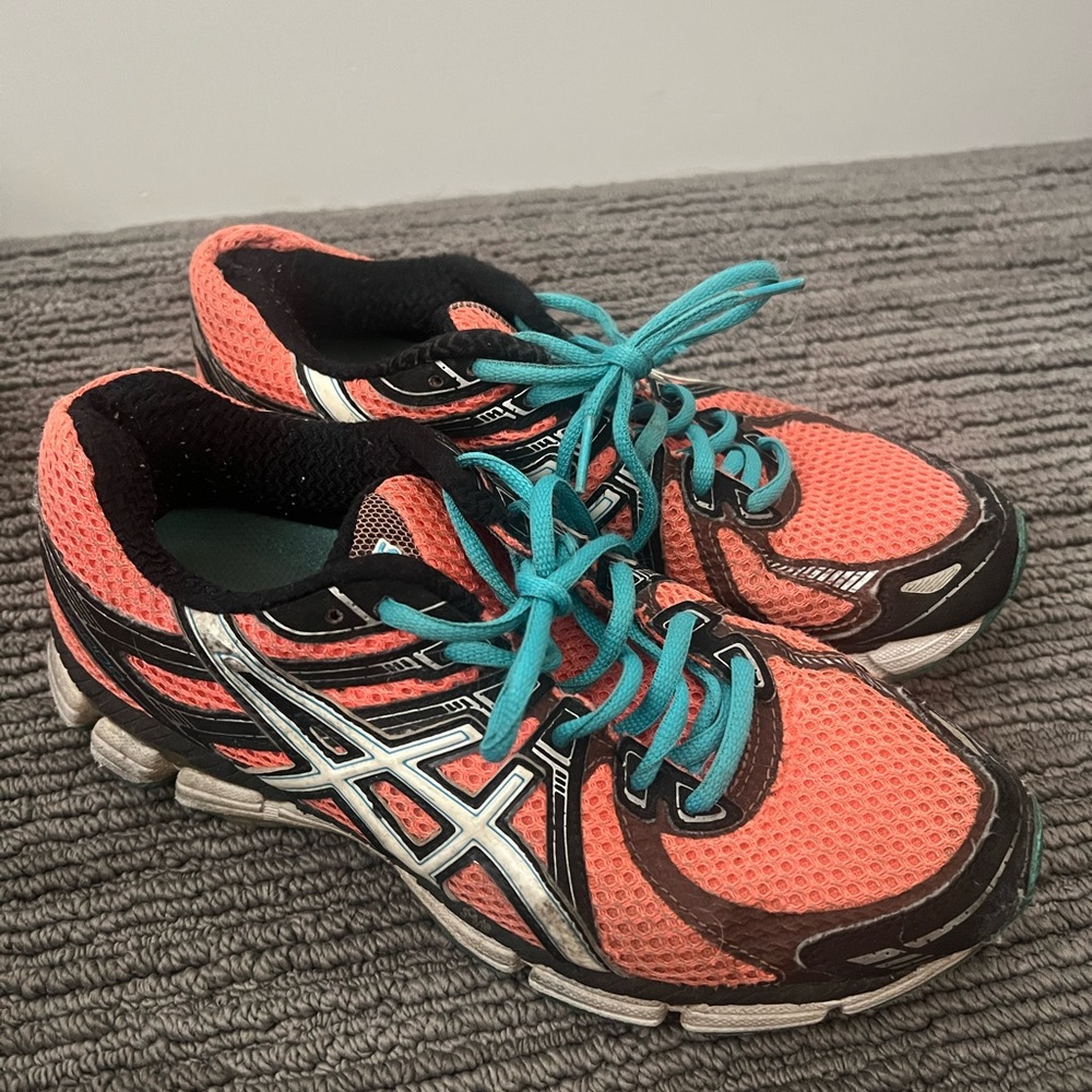 ASICS Running shoes